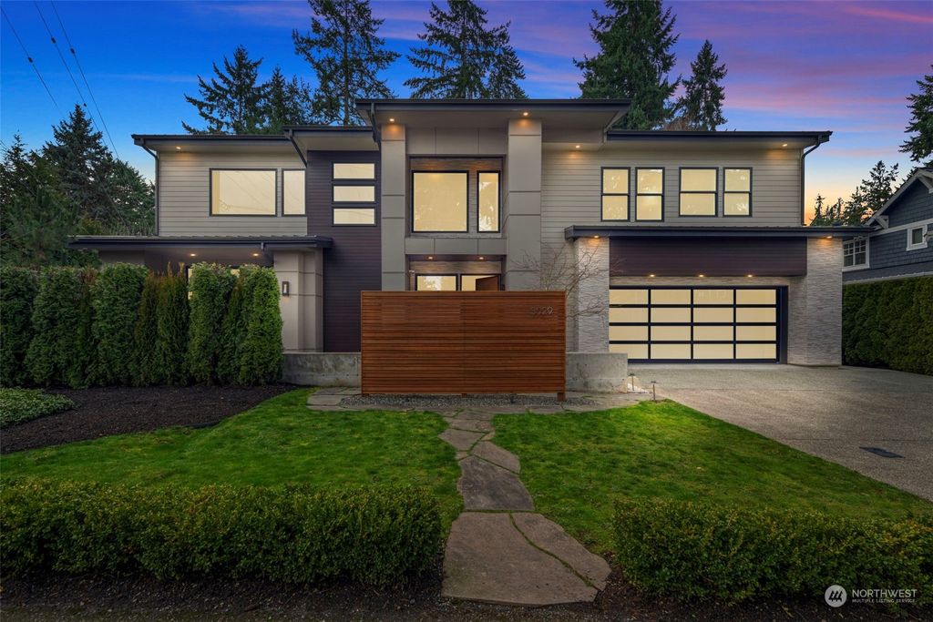 Photo of 3029 110th Avenue SE, Bellevue, WA 98004 (MLS # 2200780)