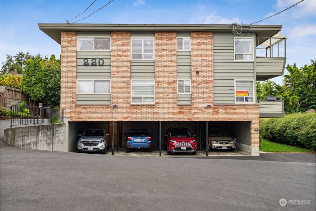 Photo of 220 Alder Street #5, Edmonds, WA 98020 (MLS # 2252331)