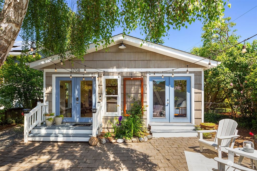 Photo of 3708 SW 99th Street, Seattle, WA 98126 (MLS # 2251746)