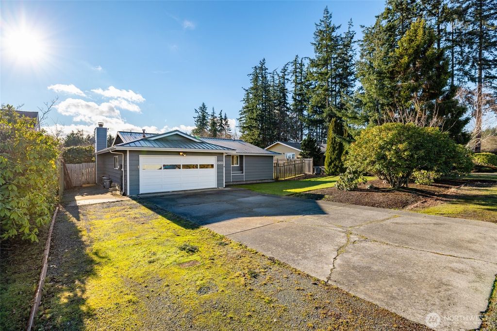 Photo of 2211 32nd Street St, Anacortes, WA 98221 (MLS # 2468907)