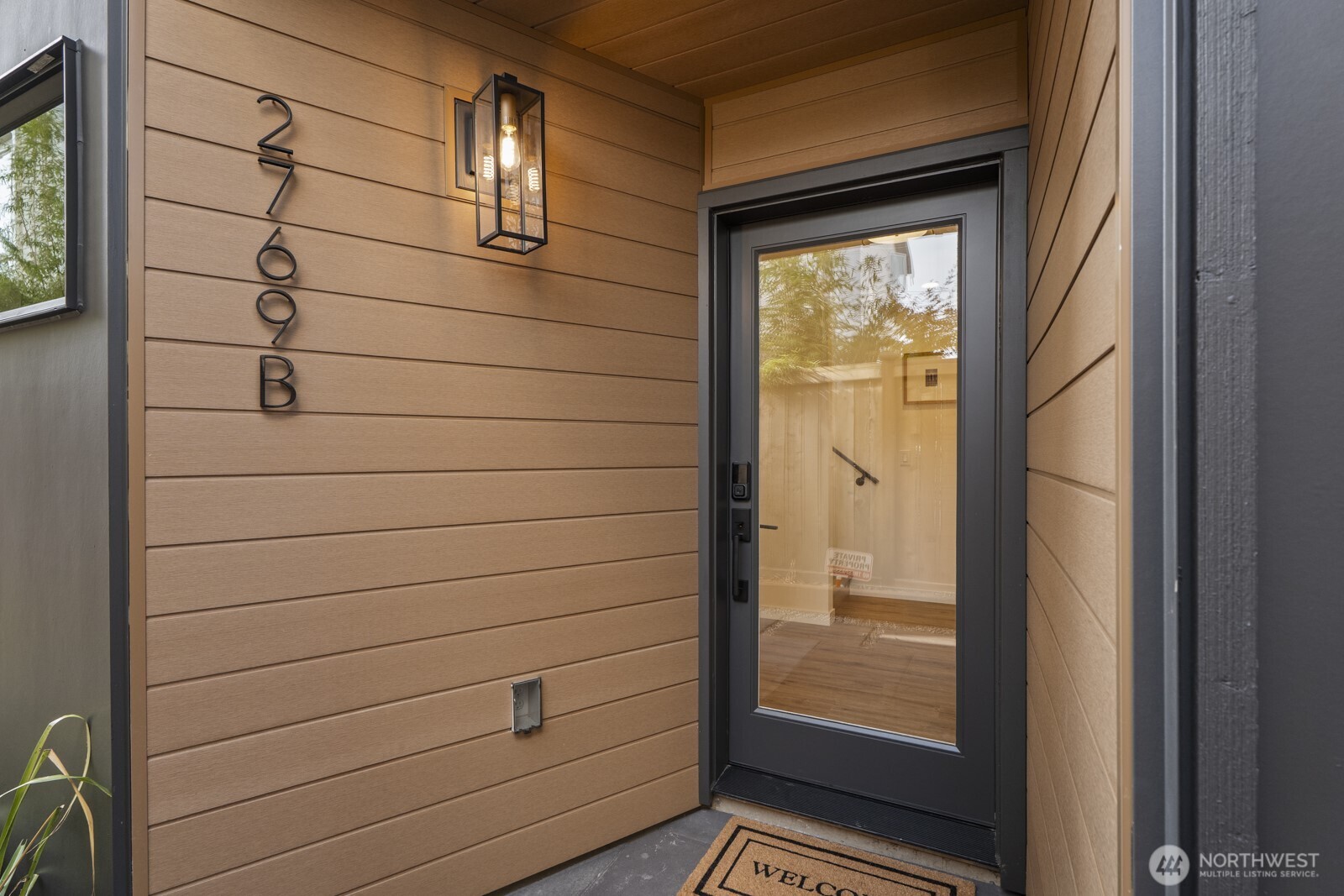 Seattle, Washington, 98116, United States, 3 Bedrooms Bedrooms, ,3 BathroomsBathrooms,Residential,Active,1942352