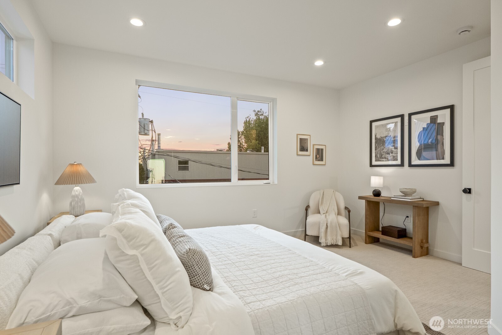 Seattle, Washington, 98116, United States, 3 Bedrooms Bedrooms, ,3 BathroomsBathrooms,Residential,Active,1942352