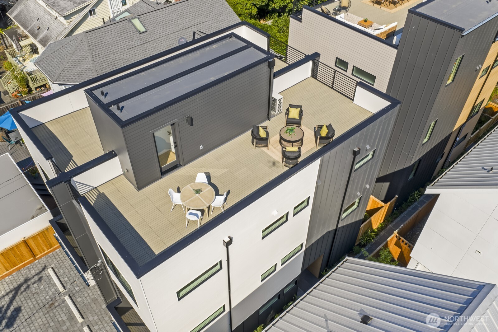 Seattle, Washington, 98116, United States, 3 Bedrooms Bedrooms, ,3 BathroomsBathrooms,Residential,Active,1942352