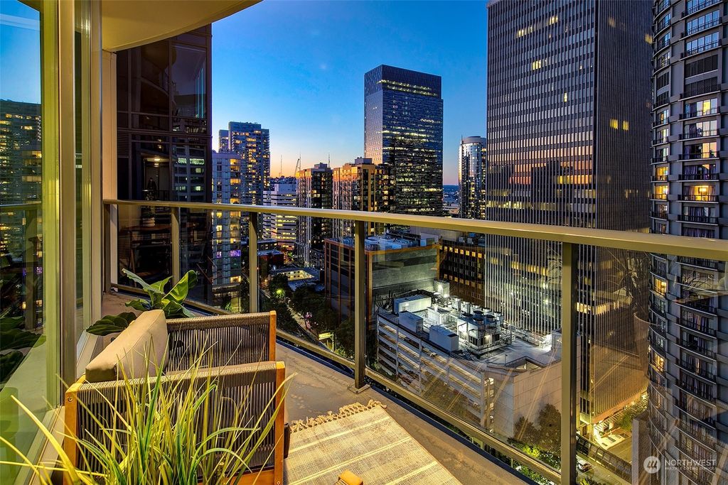 Photo of 1920 4th Avenue #1810, Seattle, WA 98101 (MLS # 2187997)