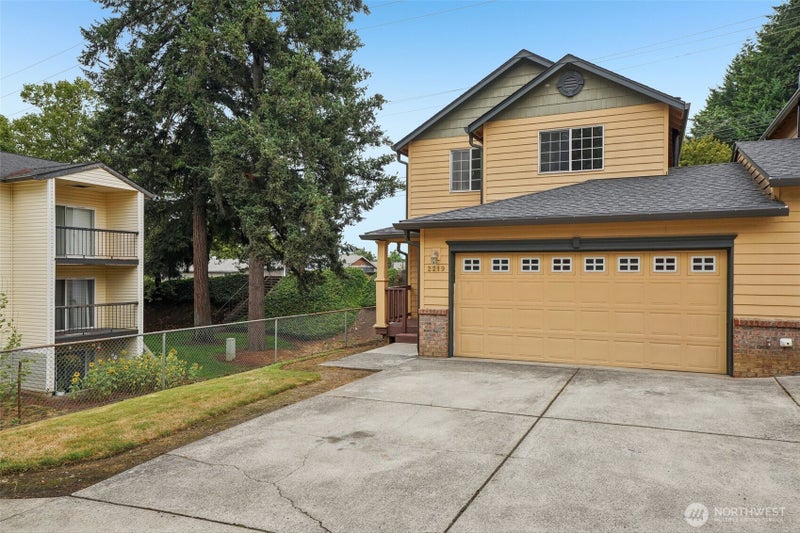 2219 NE 137th Court