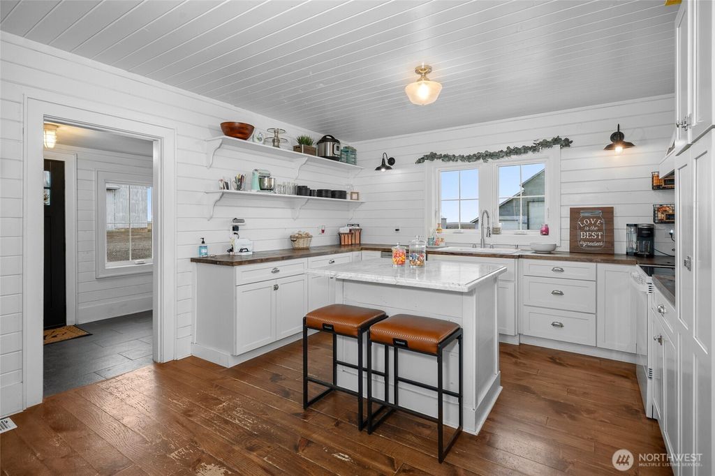 Photo of 33540 Manke Road E, Harrington, WA 99134 (MLS # 2473050)