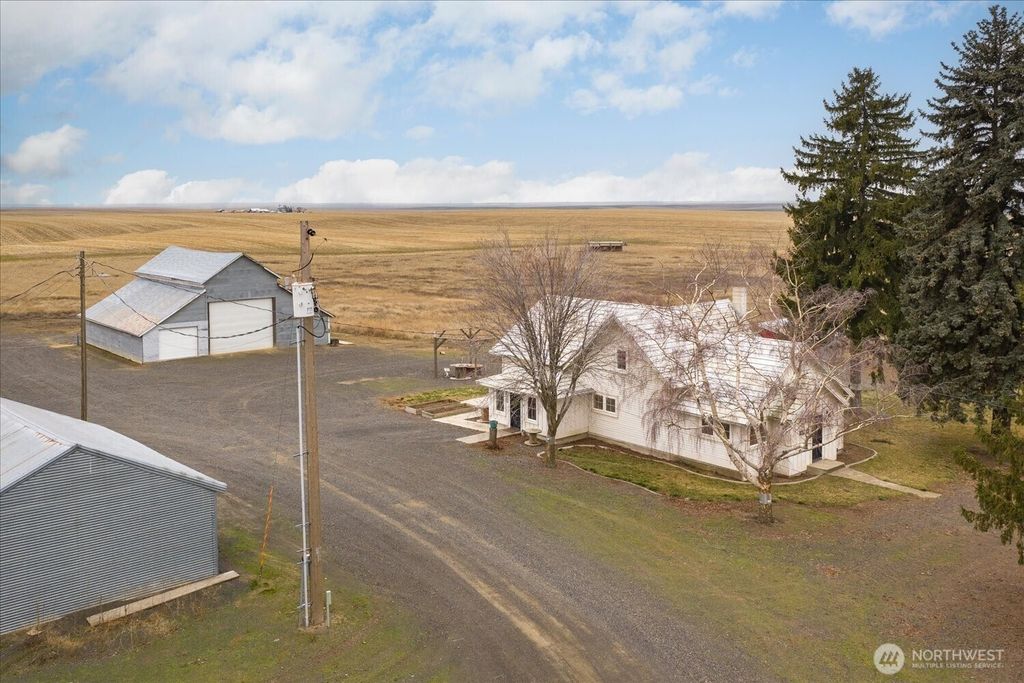 Photo of 33540 Manke Road E, Harrington, WA 99134 (MLS # 2473050)