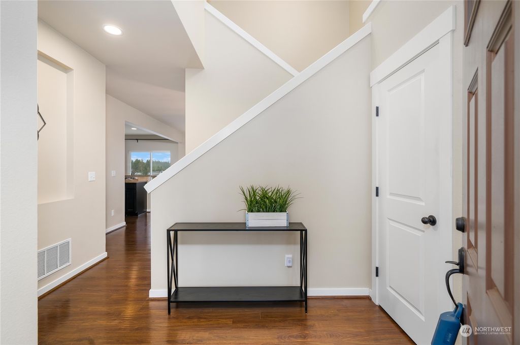 Photo of 26836 223rd Lane SE, Maple Valley, WA 98038 (MLS # 2019271)