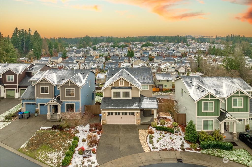 Photo of 26836 223rd Lane SE, Maple Valley, WA 98038 (MLS # 2019271)