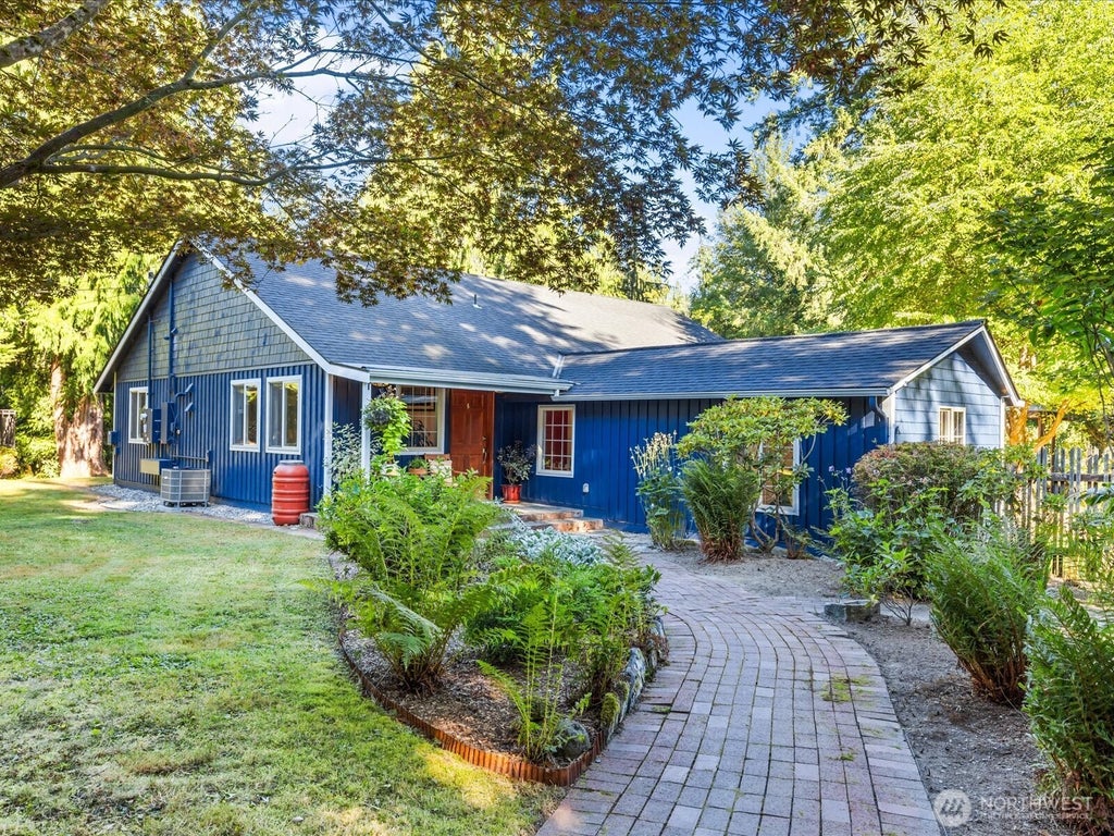 Photo of 15213 14th Street SE, Snohomish, WA 98290 (MLS # 2571567)