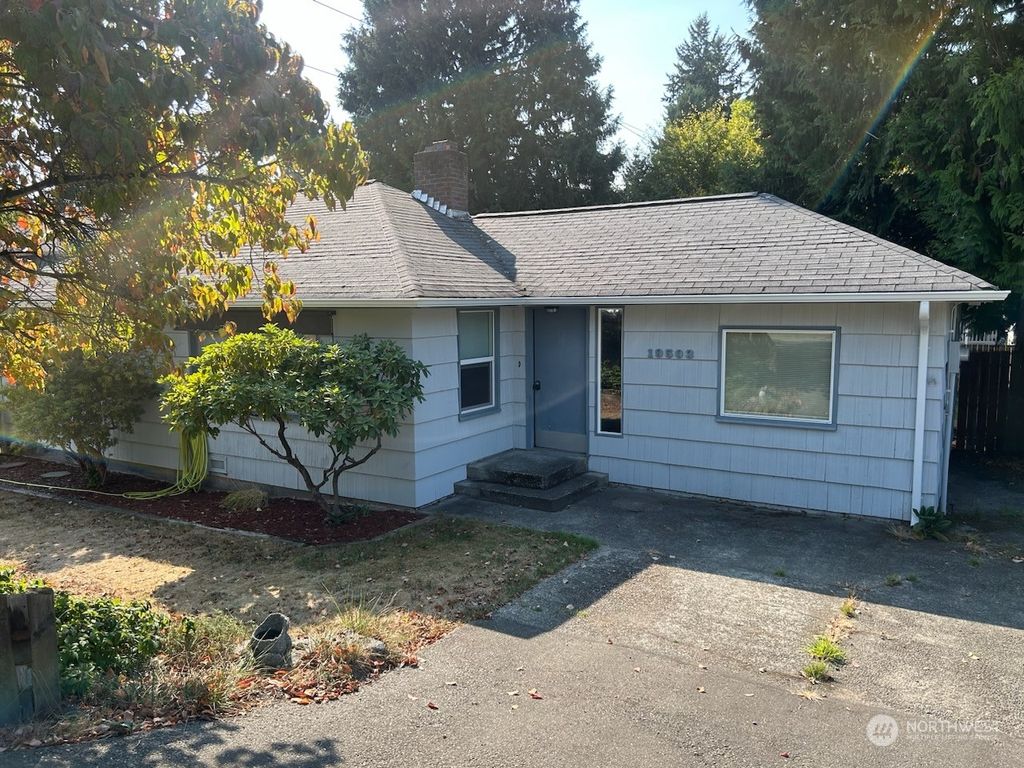 Photo of 19503 100th Avenue NE, Bothell, WA 98011 (MLS # 2163110)