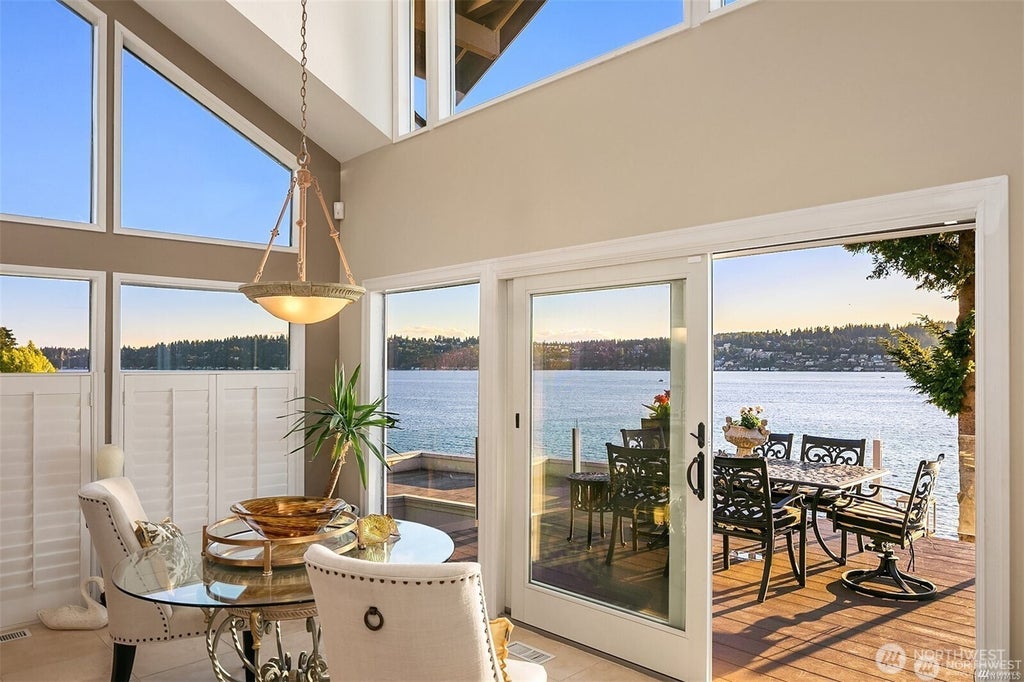 Photo of 16035 Inglewood Road NE, Kenmore, WA 98028 (MLS # 2580195)