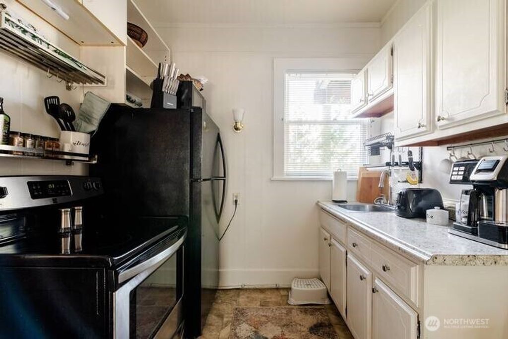 listing image 9365323891916643051