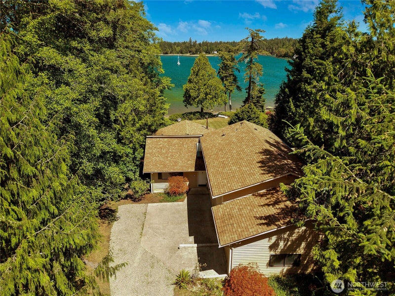 261 Verner Avenue