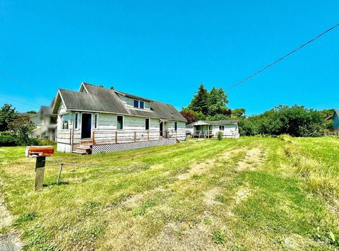 1202 W Perry Street W Aberdeen WA 98520
