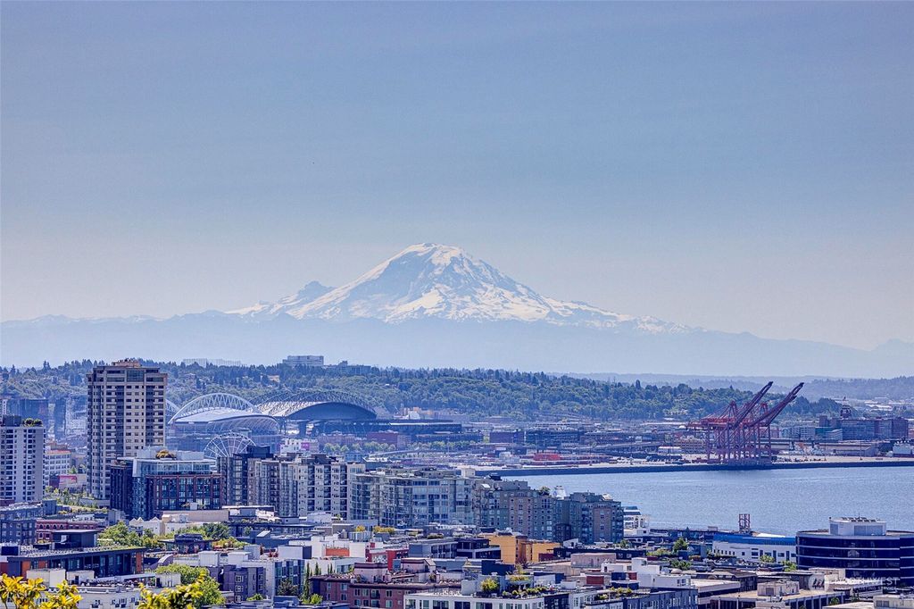 Photo of 501 W Highland Drive, Seattle, WA 98119 (MLS # 2135283)