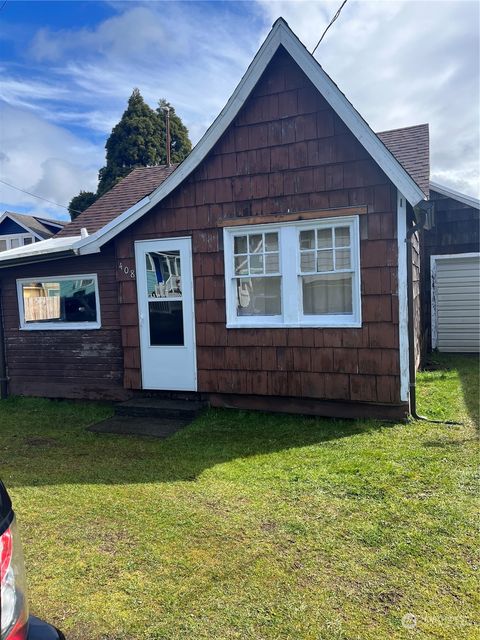 Photo of 408 Ocean Beach Boulevard N, Long Beach, WA 98631 (MLS # 2058581)