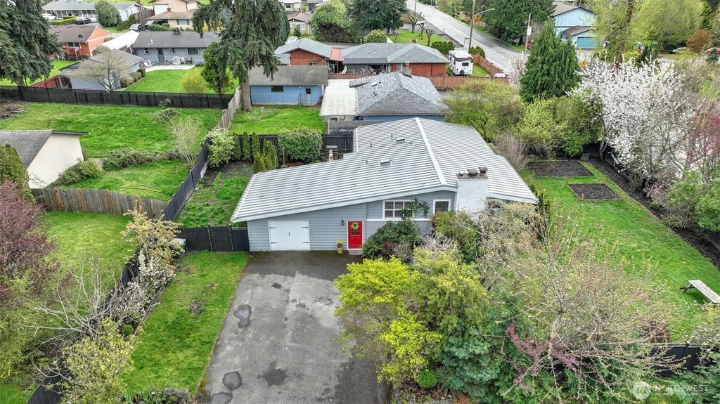 Photo of 11204 148th Avenue SE, Renton, WA 98059 (MLS # 2508920)