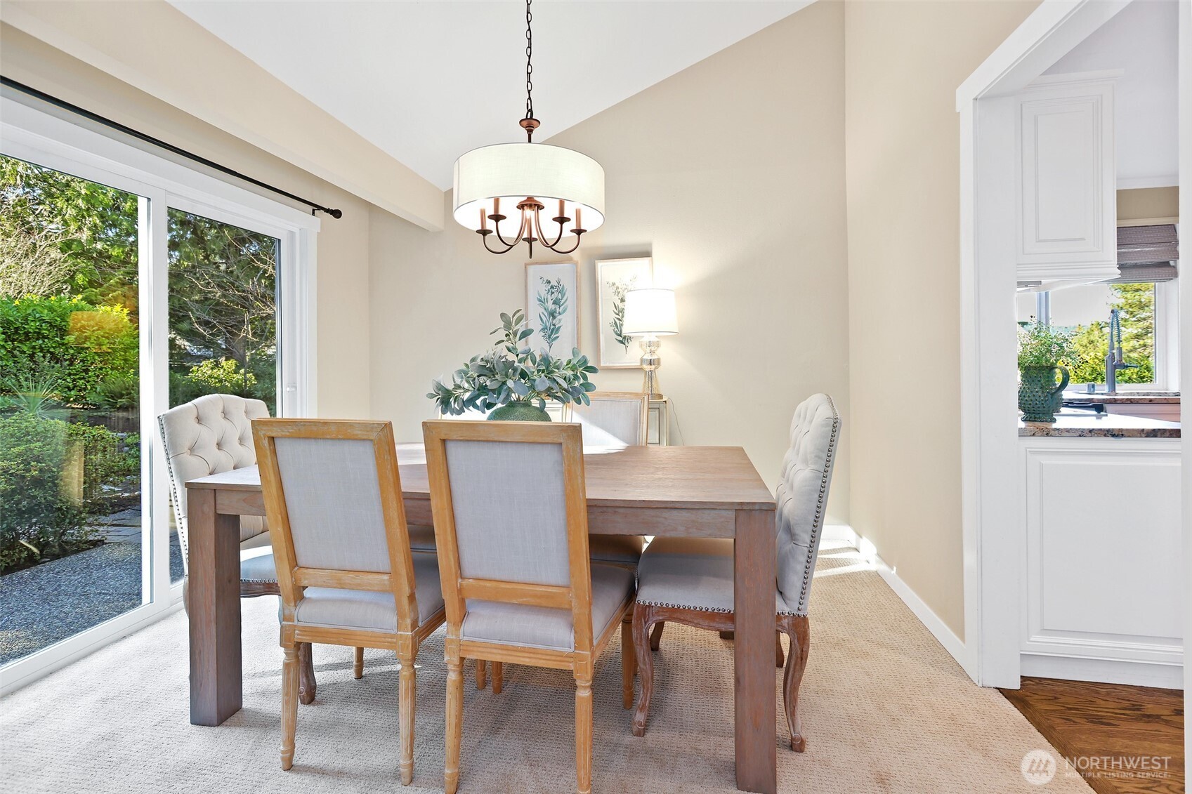 975 NW Inneswood Place