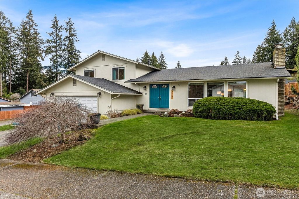 Photo of 32604 35th Avenue SW, Federal Way, WA 98023 (MLS # 2343291)
