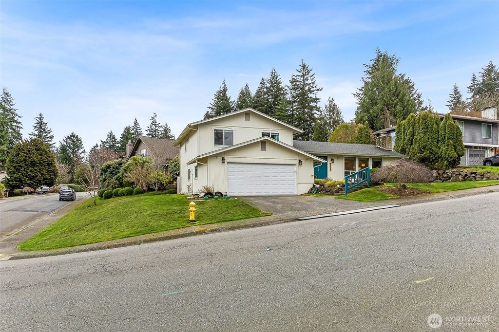 Photo of 32604 35th Avenue SW, Federal Way, WA 98023 (MLS # 2343291)