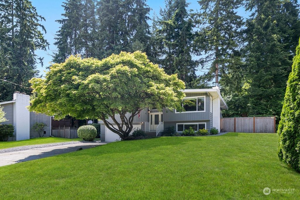 Photo of 20014 82nd Avenue W, Edmonds, WA 98026 (MLS # 2253558)