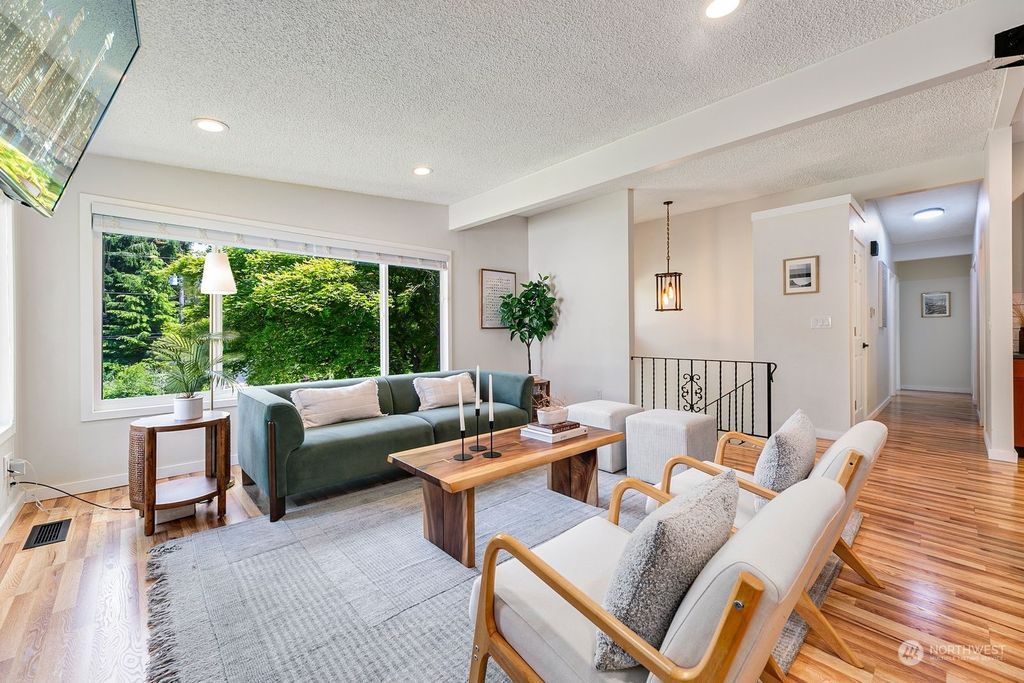 Photo of 20014 82nd Avenue W, Edmonds, WA 98026 (MLS # 2253558)