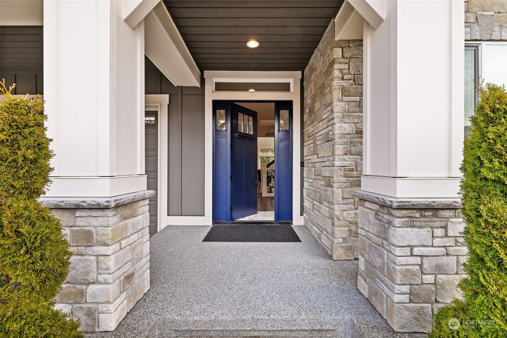 Photo of 162 216th Place SE, Sammamish, WA 98074 (MLS # 2200274)