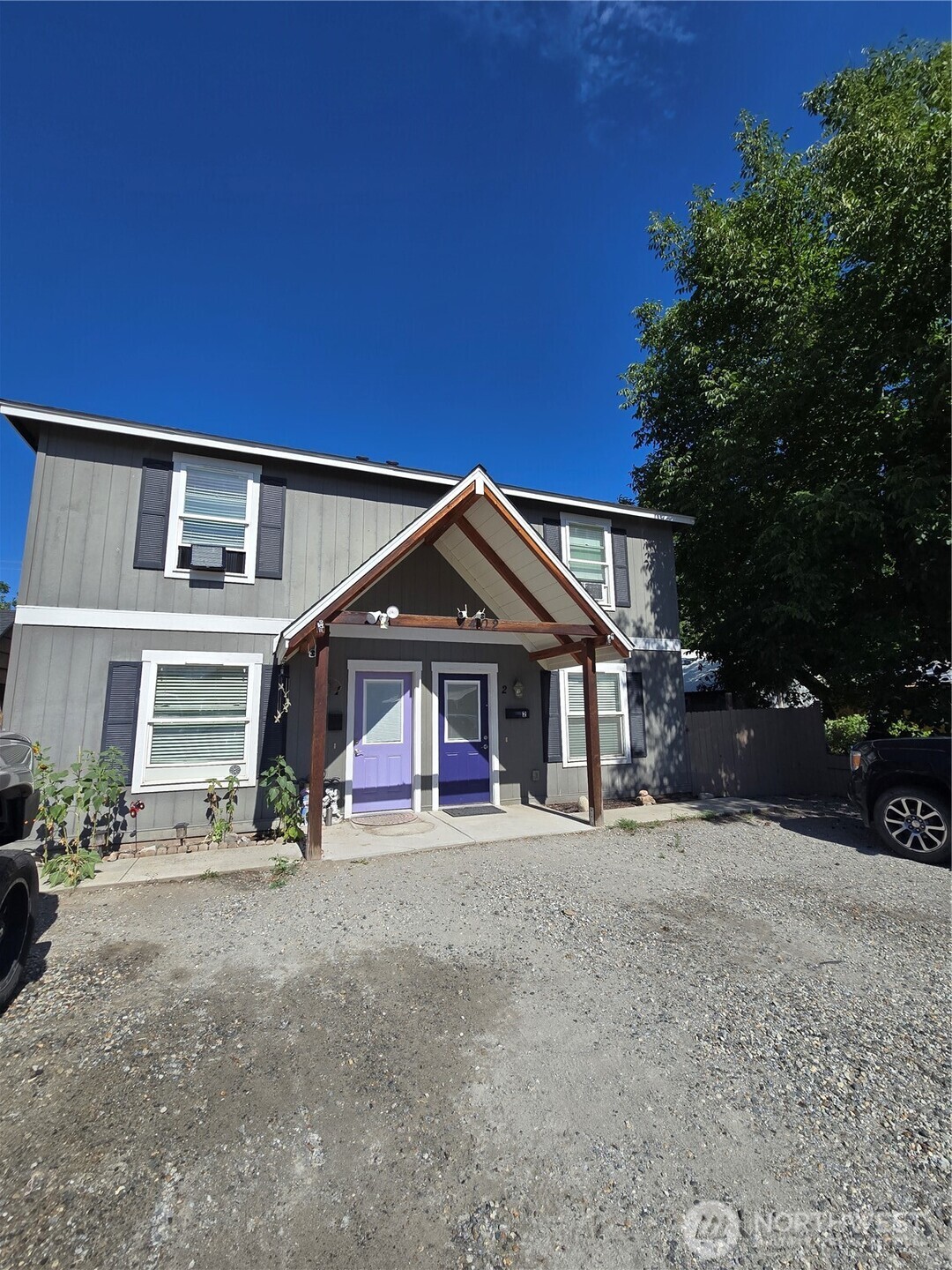 1402 Juniper Street