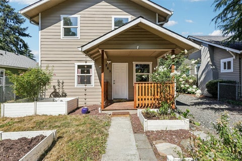 Photo of 265 17th Avenue, Longview, WA 98632 (MLS # 2572401)