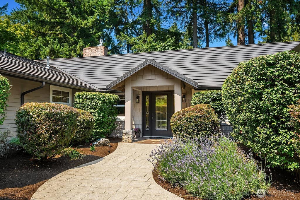 Photo of 8534 SE 79th Place, Mercer Island, WA 98040 (MLS # 2567009)
