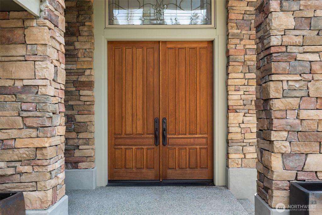 Photo of 8551 NE Juanita Drive, Kirkland, WA 98034 (MLS # 2512206)