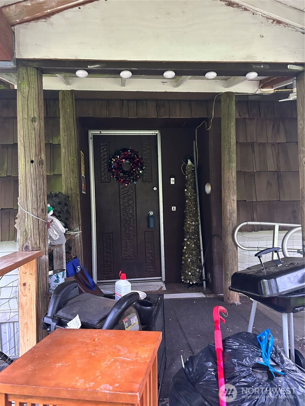 Photo of 4002 Sunnyslope Road SW, Port Orchard, WA 98367 (MLS # 2513366)