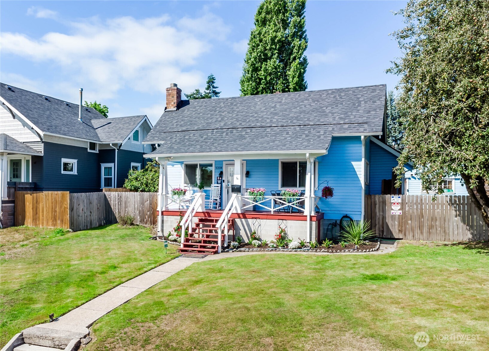 5208 S Cushman Ave