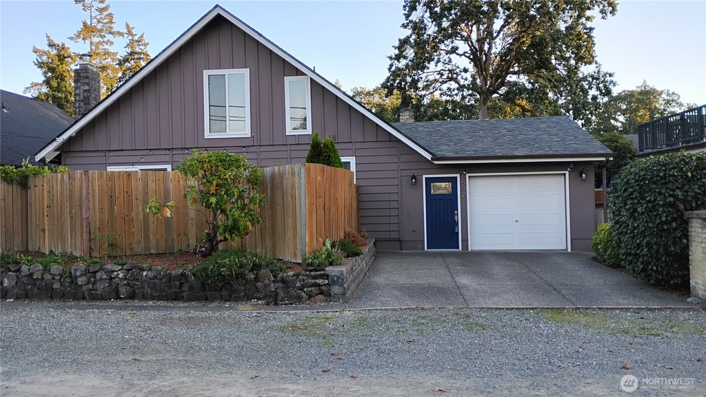 Photo of 6502 Avondale Road SW, Lakewood, WA 98499 (MLS # 2590804)