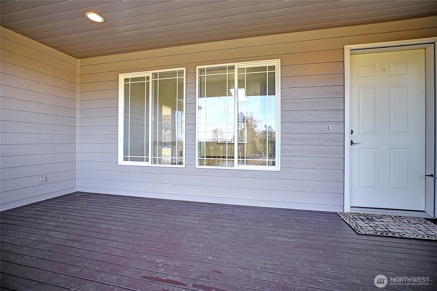 1952 SE Camano Drive