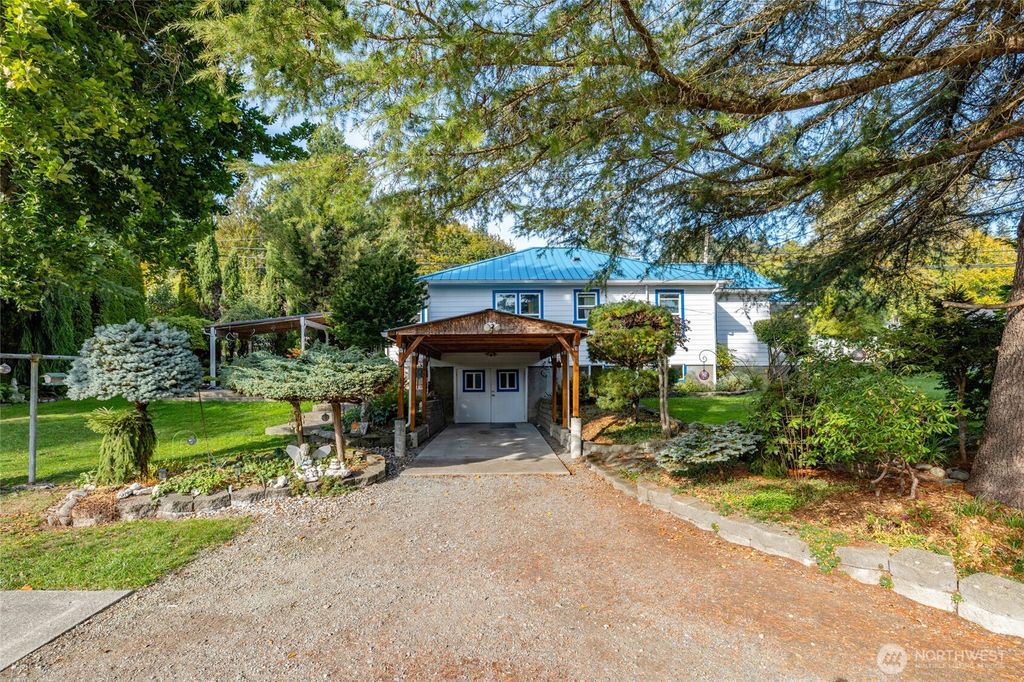 Photo of 7362 N superior Avenue, Concrete, WA 98237 (MLS # 2442782)