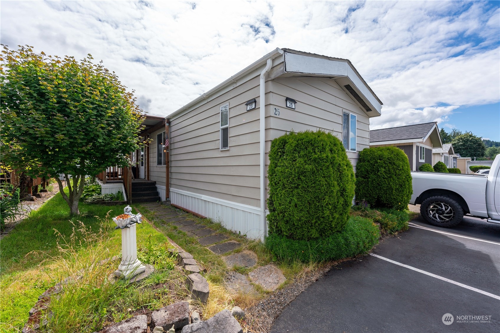 210 37TH Street SE 25