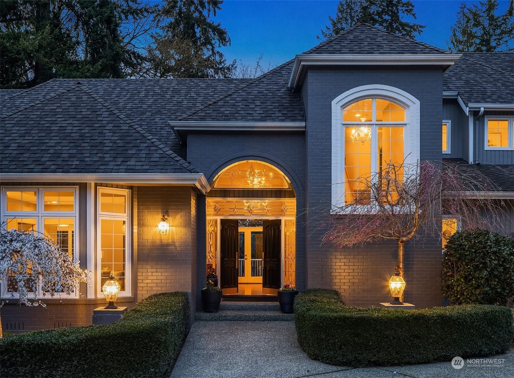 Photo of 13809 212TH Drive NE, Woodinville, WA 98077 (MLS # 2213408)
