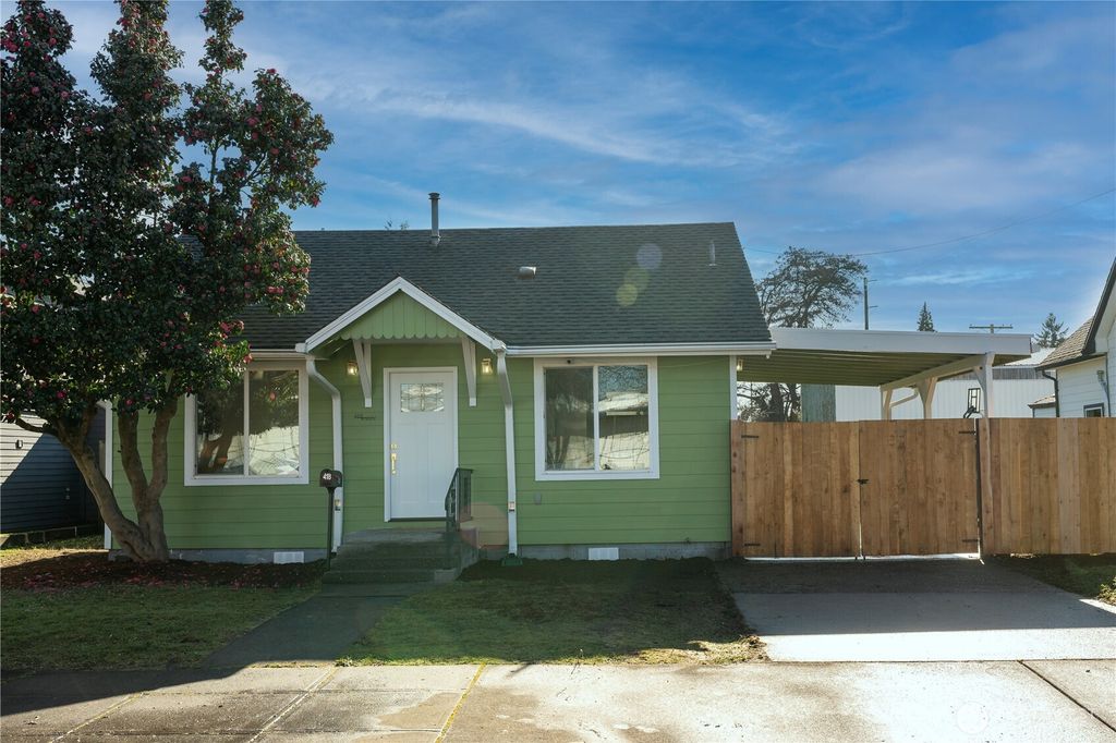 Photo of 418 W Main, Puyallup, WA 98371 (MLS # 2479514)