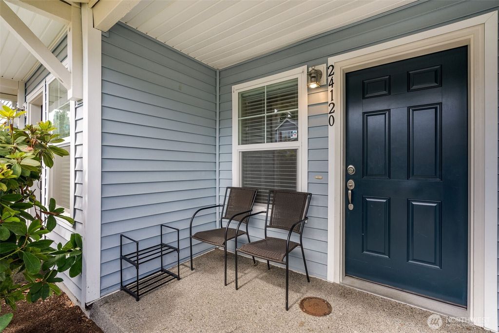 Photo of 24120 NE 112th Lane #113, Redmond, WA 98053 (MLS # 2359023)