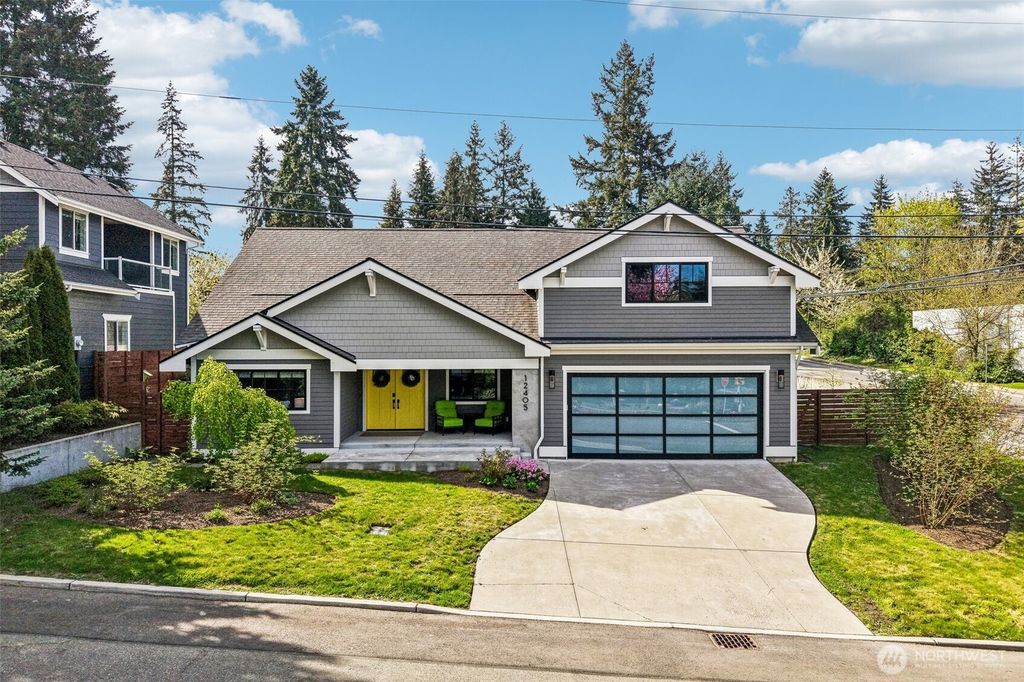 Photo of 12405 NE 108th Place, Kirkland, WA 98033 (MLS # 2512313)