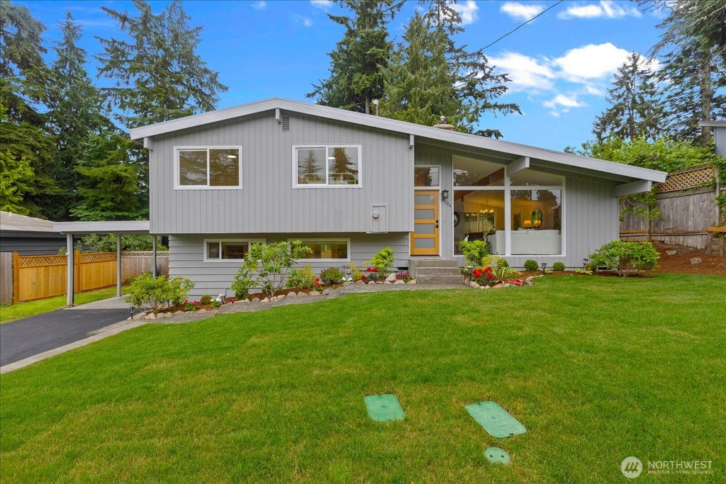 Photo of 8104 Sierra Drive, Edmonds, WA 98026 (MLS # 2543480)
