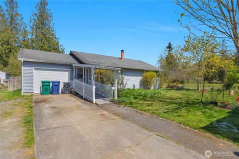 5829 143rd Place NE Marysville WA 98271