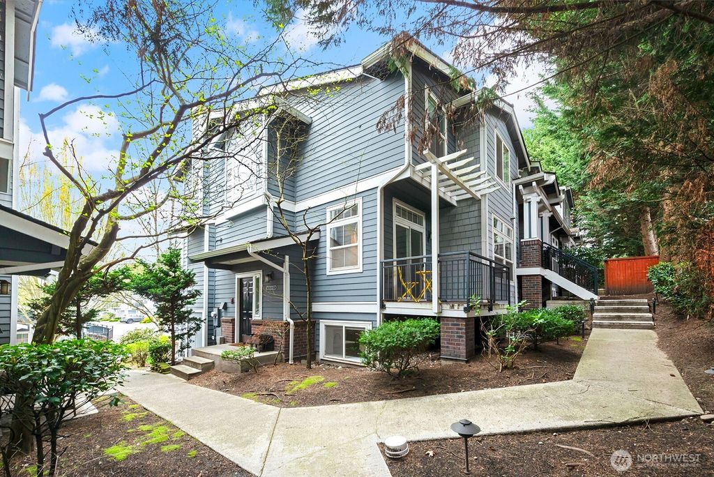 Photo of 8707 123rd Lane NE #8707, Kirkland, WA 98033 (MLS # 2503855)