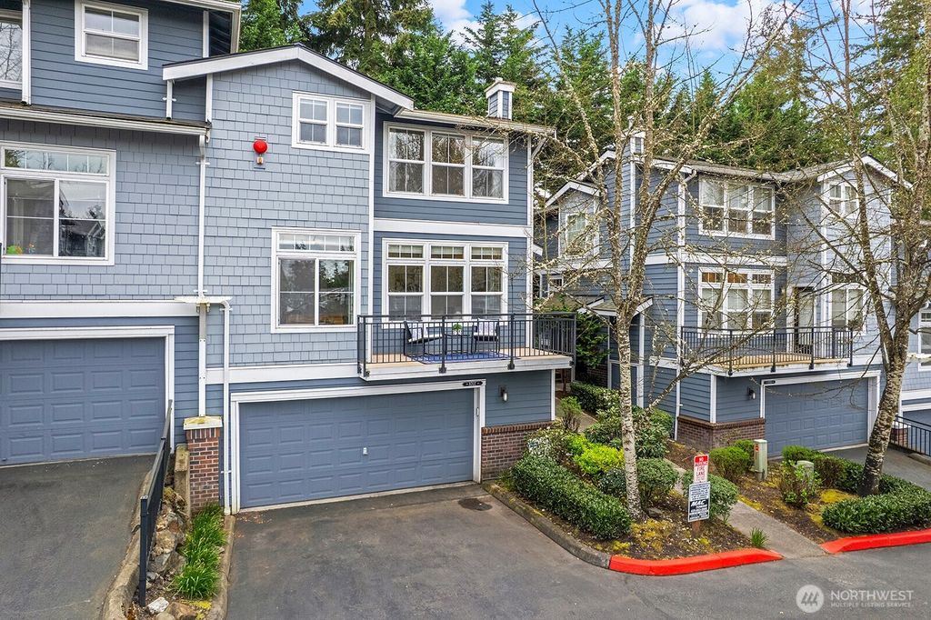 Photo of 8707 123rd Lane NE #8707, Kirkland, WA 98033 (MLS # 2503855)