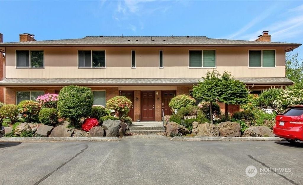 Photo of 4510 Olympic Boulevard #4, Everett, WA 98203 (MLS # 2241276)
