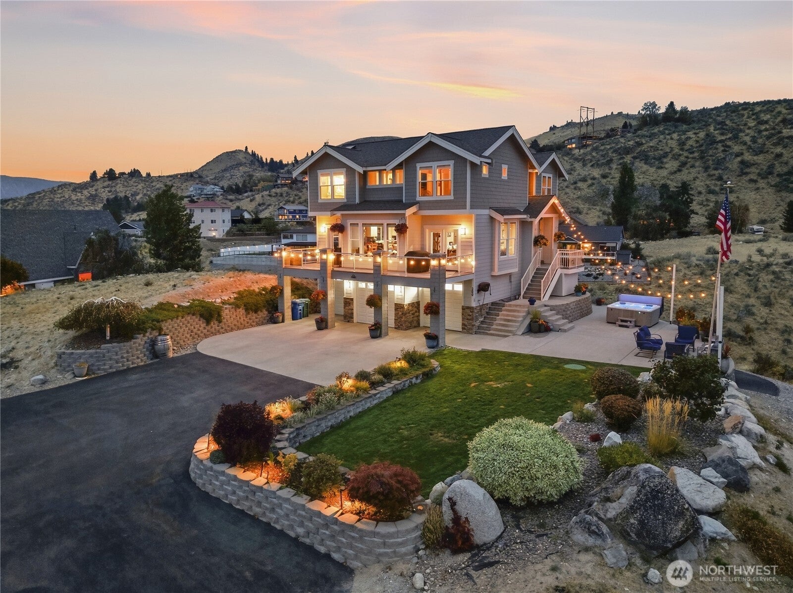 200 Crescent Street