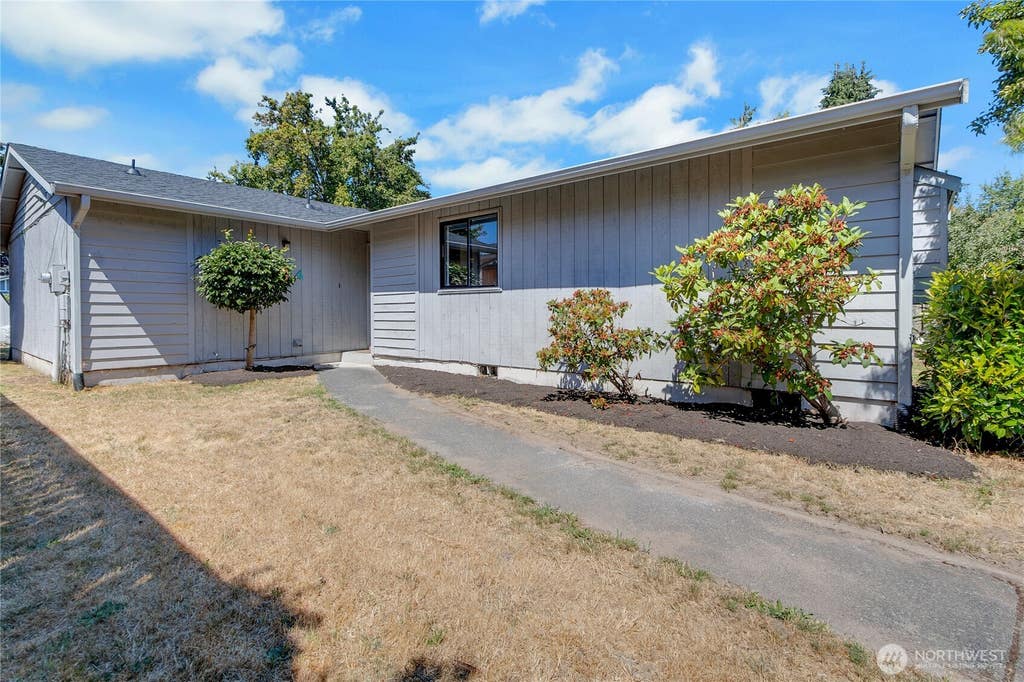 Photo of 3734 N Baltimore Street, Tacoma, WA 98407 (MLS # 2568643)
