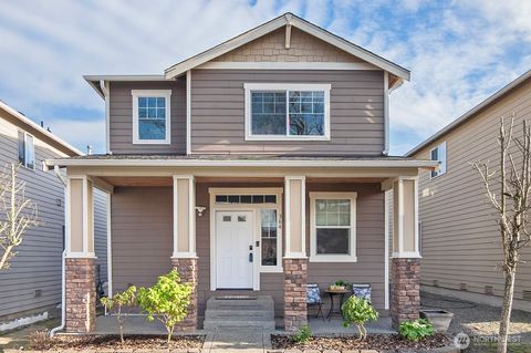 Photo of 364 Field Place NE, Renton, WA 98059 (MLS # 2465714)